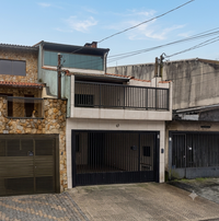 Casa 224m² desocupada 3 quartos 3 banheiros
