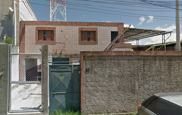 Prédio Comercial em Recife com 6 Salas e 2 Vestiários