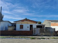 Casa com 70m² em Balneário Arroio do Silva/SC