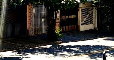 Casa 109m², 1 quarto, ocupada, área construída não averbada