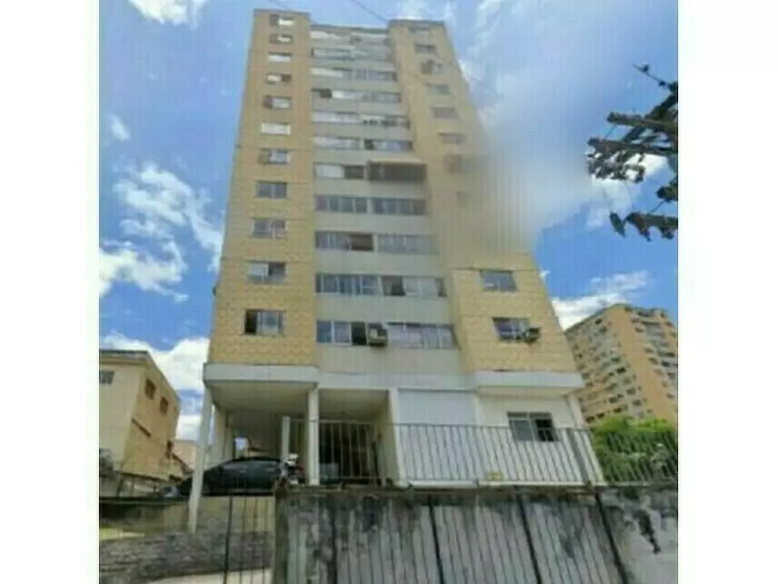 Apartamento em Leilão com 68m²