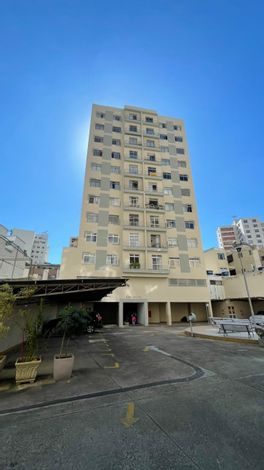 Apartamento com 81m², 1 vaga