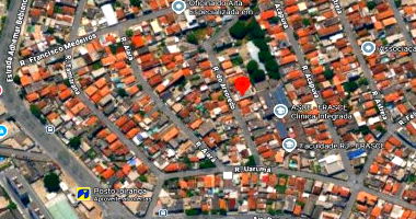 Prédio com 8 salas de aula em Higienópolis, Rio de Janeiro