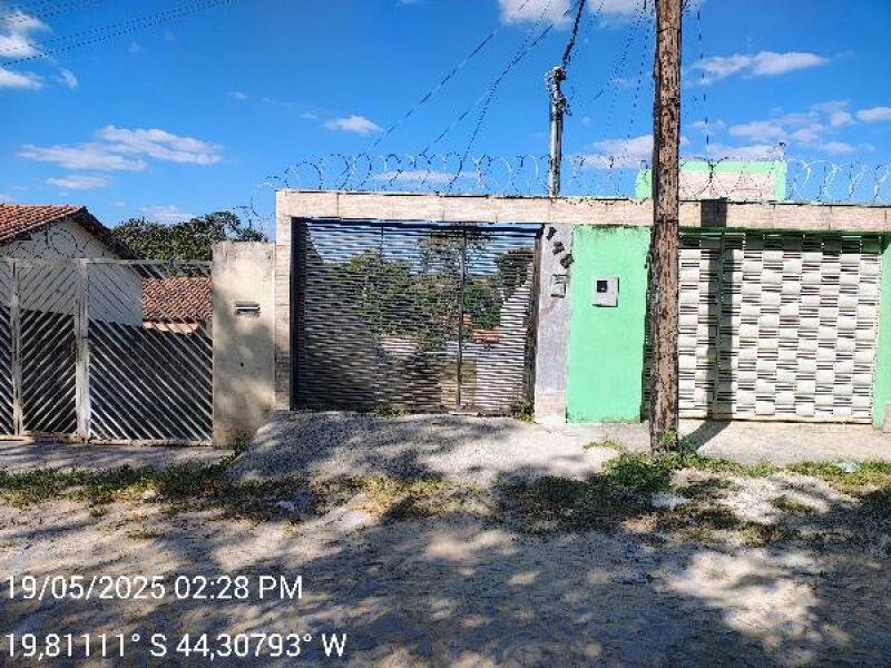 Casa com 2 quartos em Esmeraldas/MG