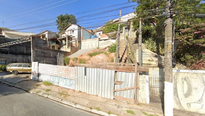 Terreno com construção em Vila Mangalot - São Paulo