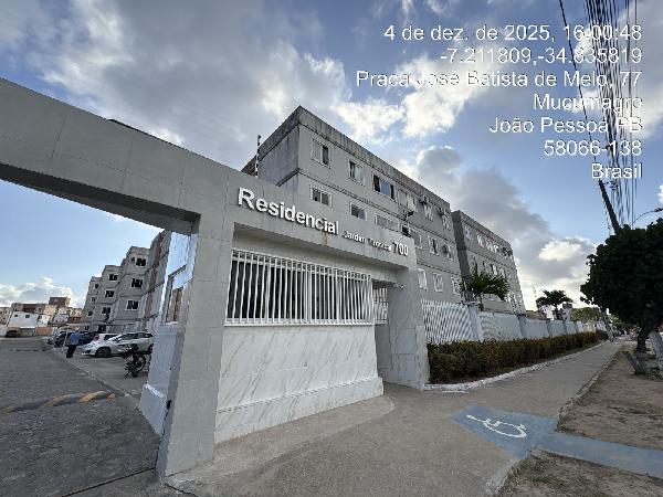 Apartamento com 2 quartos, 2 banheiros e 1 vaga de garagem