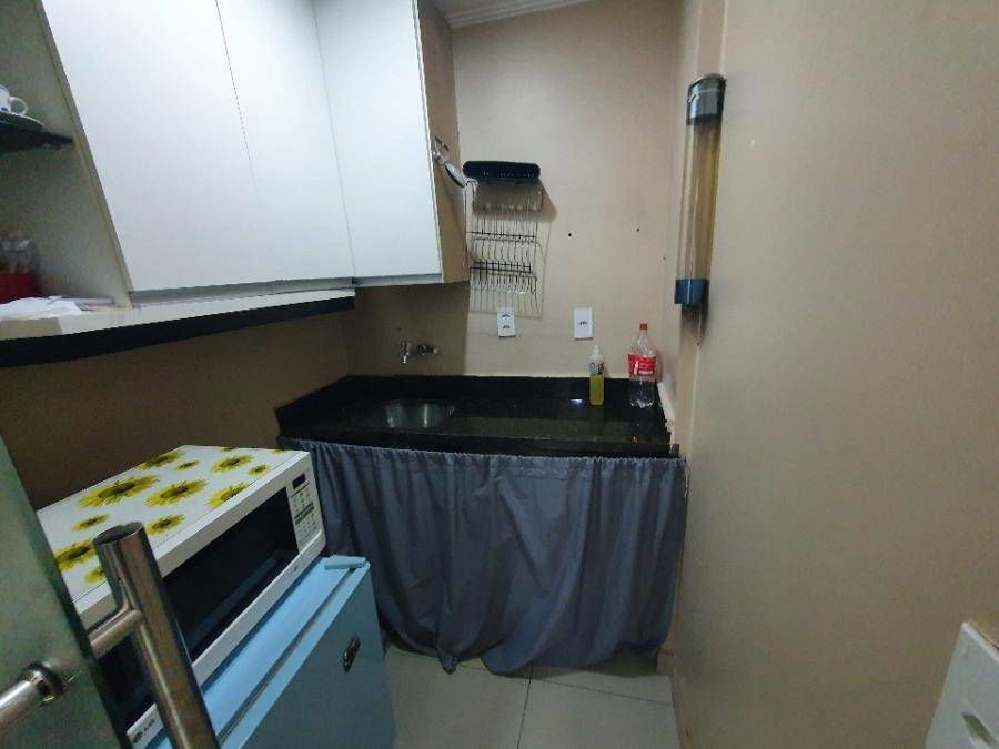 Sala comercial ocupada com 41 m² construída, ideal para investimento