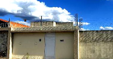 Casa com 3 Quartos e 2 Banheiros em Piripiri