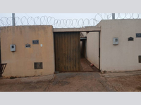 Casa Desocupada com 68,5m² em Itumbiara - GO
