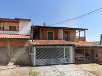 Terreno com área construída de 114m², residencial