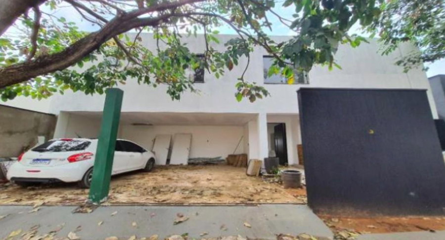 Casa em Condomínio com 400m² de Área Total