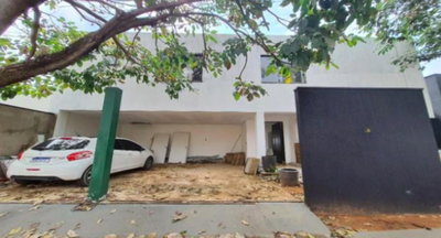 Casa em Condomínio com 400m² de Área Total