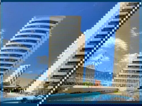 Apartamento Ocupado com 2 Vagas em Fortaleza