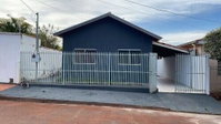 Casa padrão com 3 quartos e 2 banheiros em Cassilândia, MS