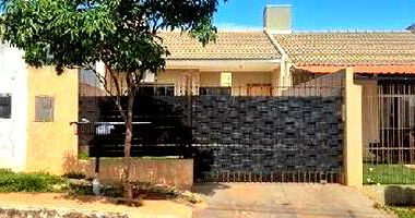 Casa com 2 quartos, 1 banheiro, vaga de garagem e 63m² privativos