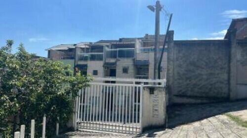Apartamento com 3 quartos e 4 banheiros, 122m²