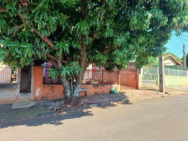 Lote Residencial 260m² com Casa 65m²