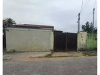 Casa em Leilão com 296m² de Terreno e 99m² Construída