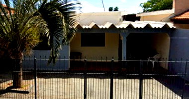 Casa com Terreno de 300m² em Jales/SP