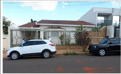 Imóvel Residencial com 2 Dormitórios e Garagem em Presidente Prudente
