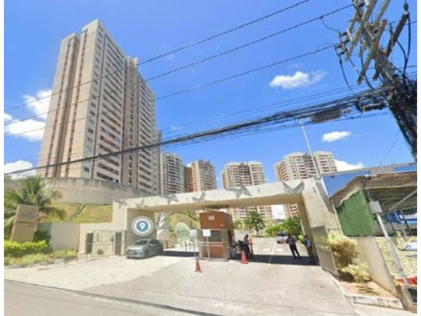 Apartamento em Leilão com 1 Vaga e 68m² Úteis