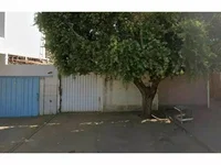 Casa em leilão com 69,85m² de área construída