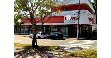 Loja com 3 salas e 3 banheiros, desocupada