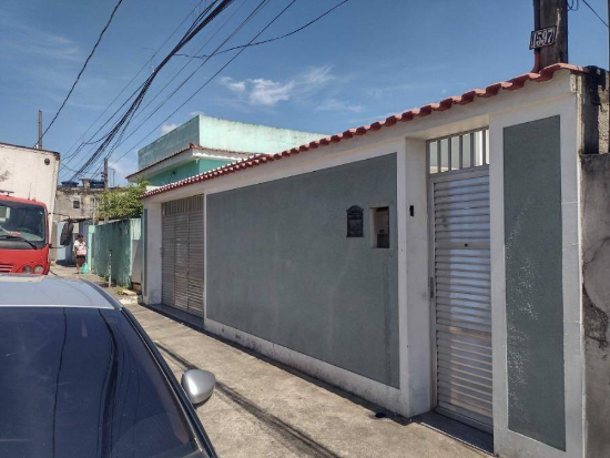 Casa com 1 vaga de garagem, 143,91 m² construídos