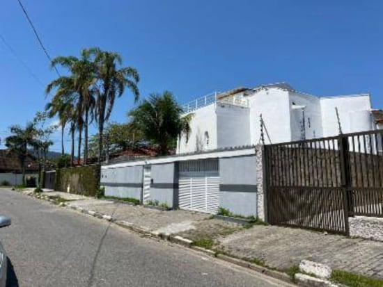 Casa com 3 quartos, 161,37 m² construídos, ocupada, em Guarujá