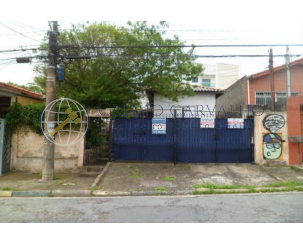 Casa residencial 300m² com terreno amplo, desocupada