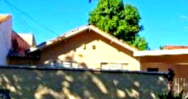 Casa com 2 quartos em Lins - SP