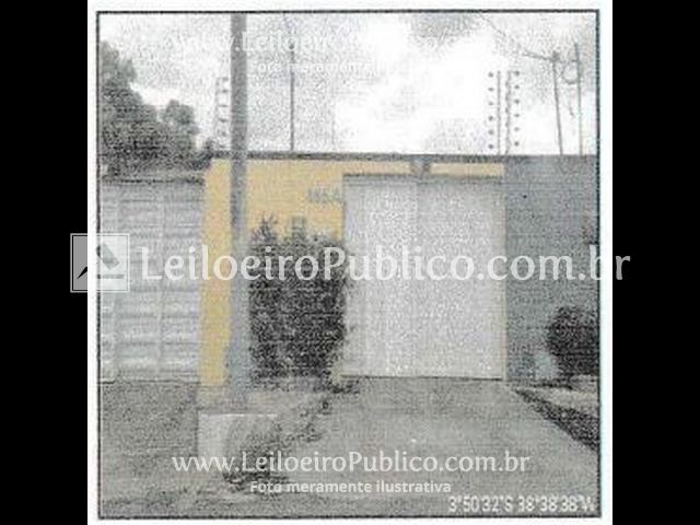 Casa aconchegante com 74,79m² e terreno de 193,6m²