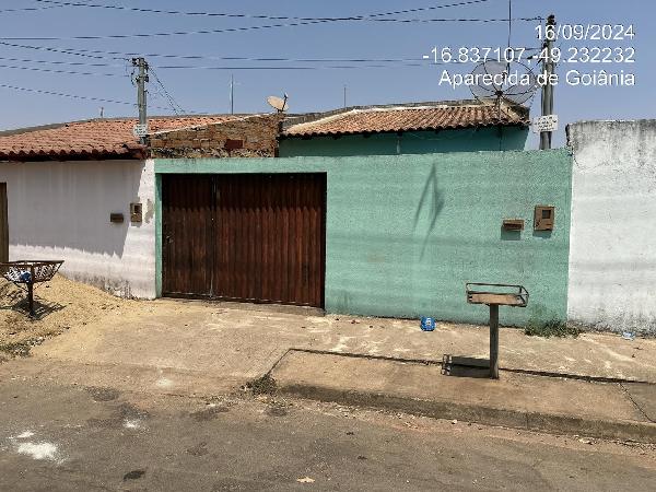 Casa com 2 Quartos e 1 Vaga em Aparecida de Goiânia