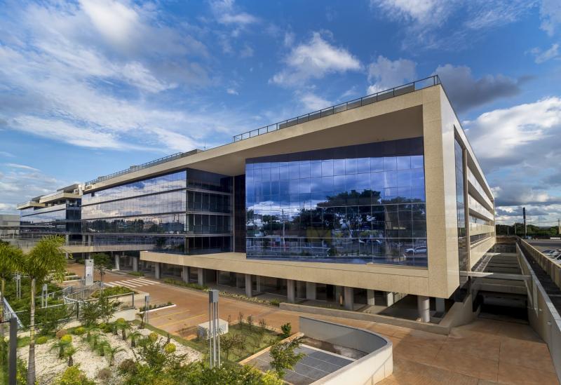 Loja Comercial de 120m² no Edifício Praça Capital