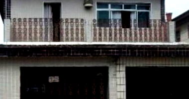 Casa com 2 quartos, 1 vaga e 117,80m² construída, imóvel ocupado