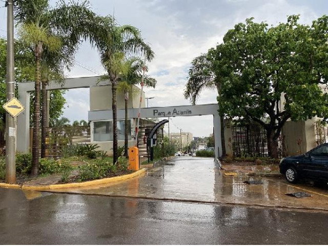 Apartamento com 2 quartos em Araraquara/SP