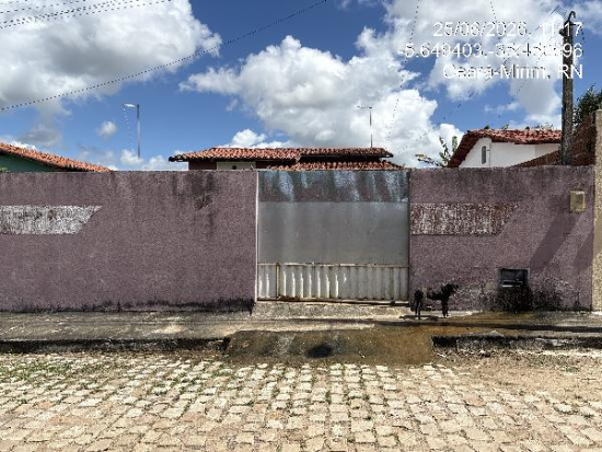 Casa com 2 quartos e 1 vaga de garagem em Ceará-Mirim