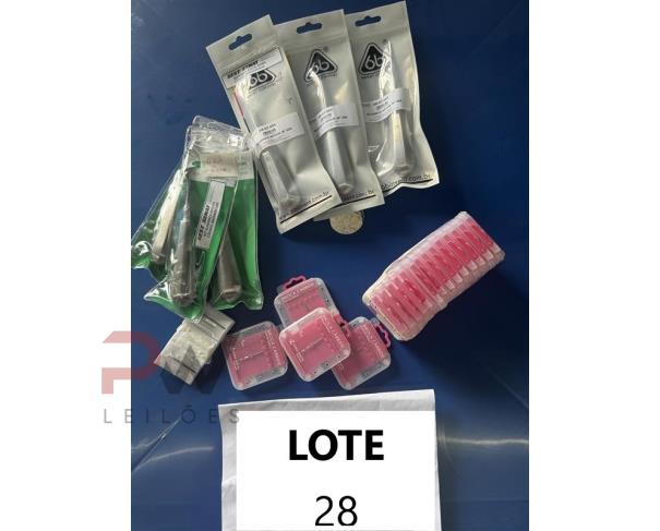 Lote de Materiais Odontológicos em Poços de Caldas