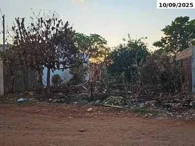 Terreno de 360m² em Jardim Santa Emília
