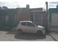Casa ocupada com 100,35 m² construídos