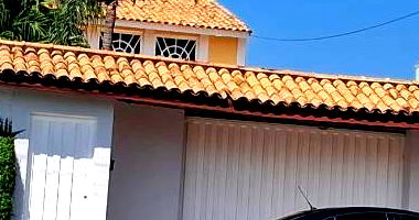 Casa padrão com 3 quartos, 1 banheiro, 1 vaga, 413.69m² construída