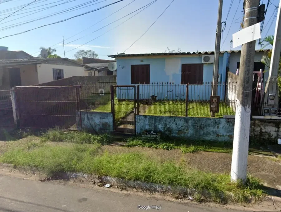Casa com 200m² de terreno, 1 quarto, 1 banheiro, desocupada