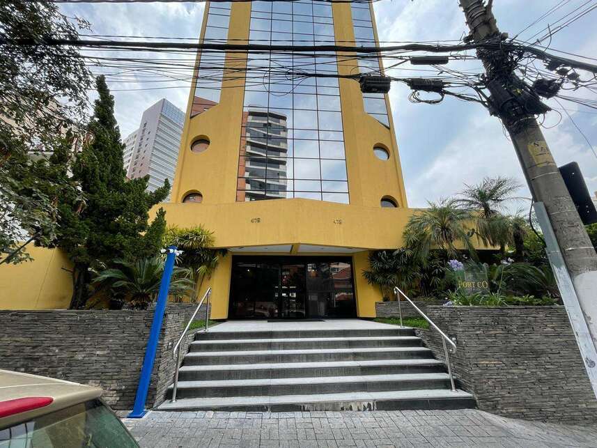 Sala Comercial Ocupada em Leilão Judicial
