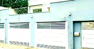 Casa em Atibaia com 321m² e 480m² de terreno - Desocupada