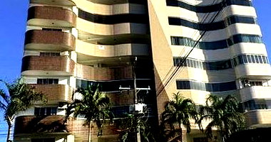 Apartamento 387m², 4 quartos, 4 banheiros, desocupado