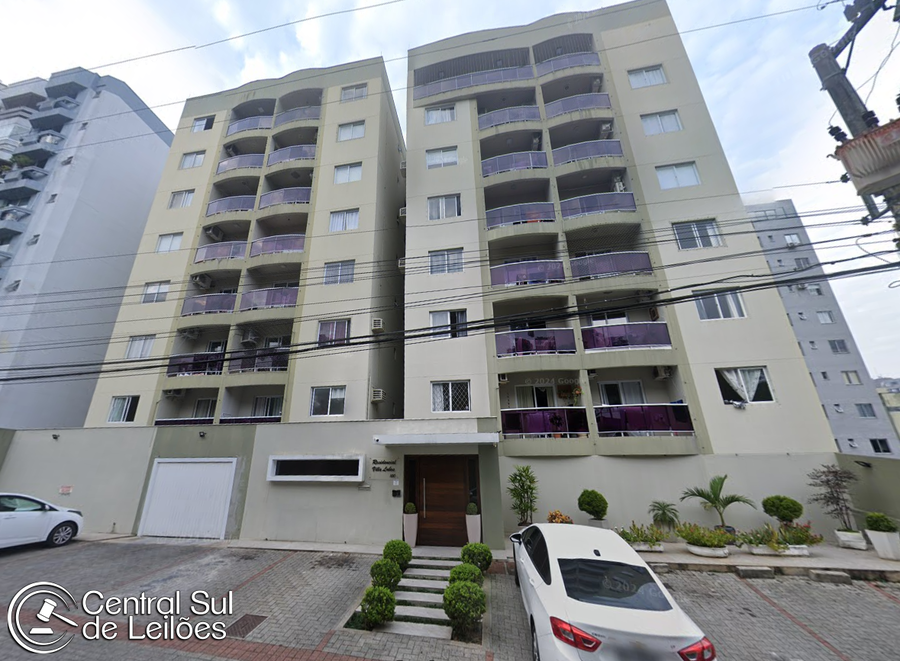Garagem tipo gaveta com 12,75m² privativos, uso comum incluso