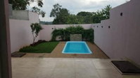 Casa com Piscina 245m², 3 Quartos, 4 Banheiros - Ocupada
