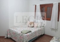 Casa residencial com 2 quartos, 290,64m² de terreno, desocupada