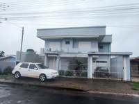 Casa em Passo Fundo com 218m² construída e terreno de 360m²