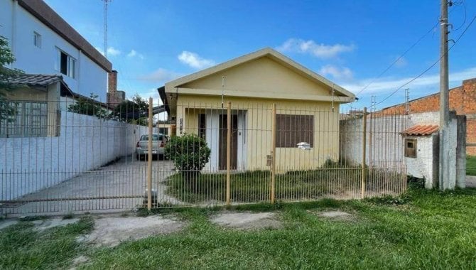 Casa com 3 quartos e 3 banheiros, 127 m², ocupada